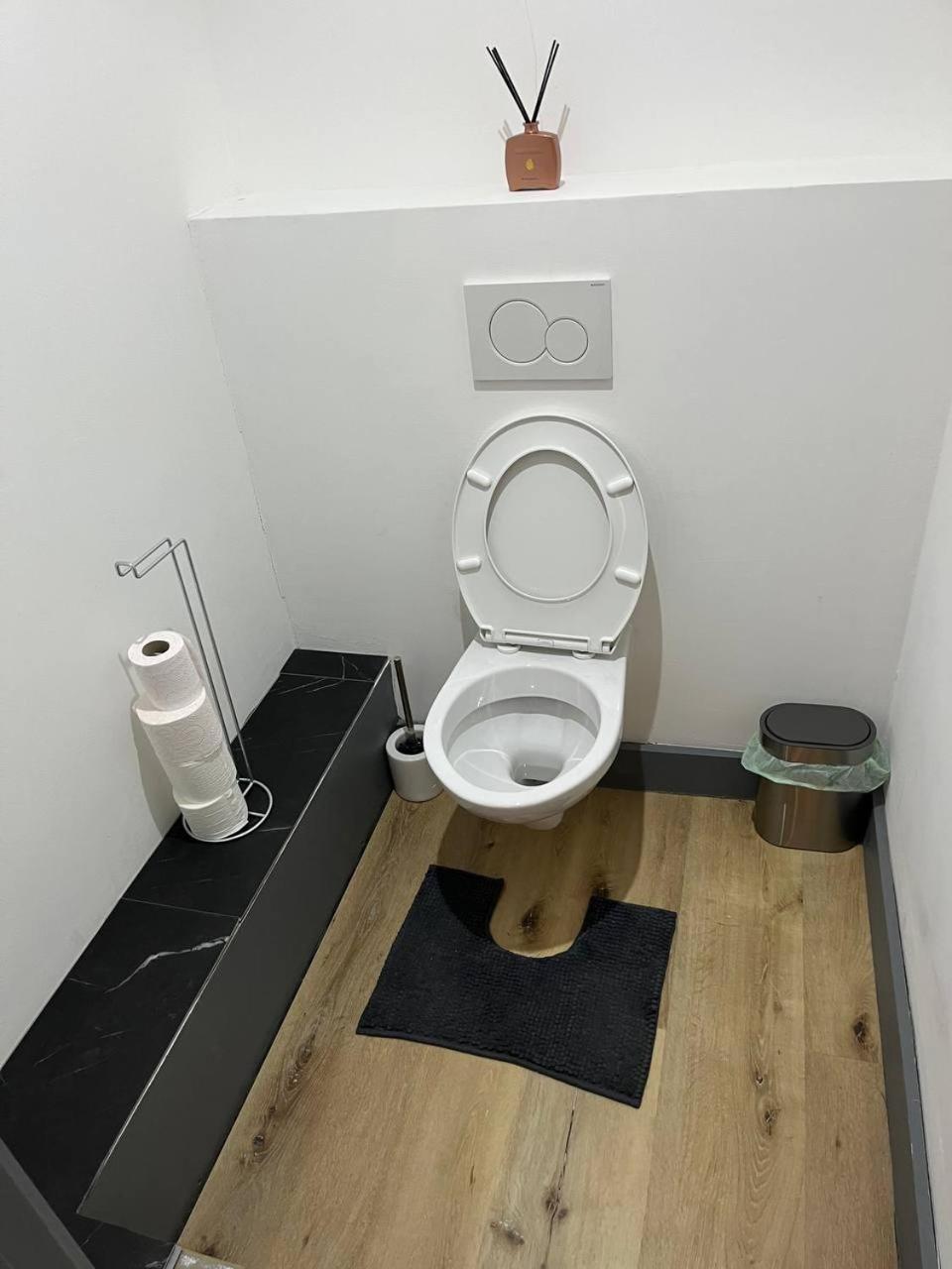 Design Spacious 46 Apartment